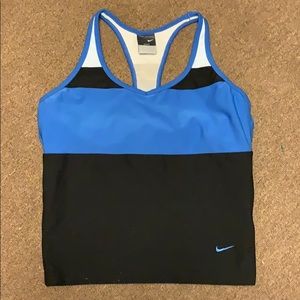 Nike top. Sz M(8-10).